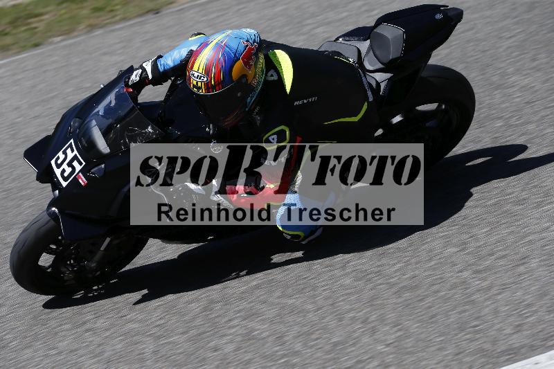 /15 22.05.2026  Plüss Moto Sport  Discover the Bike ADR /Gruppe rot - Race 3/55